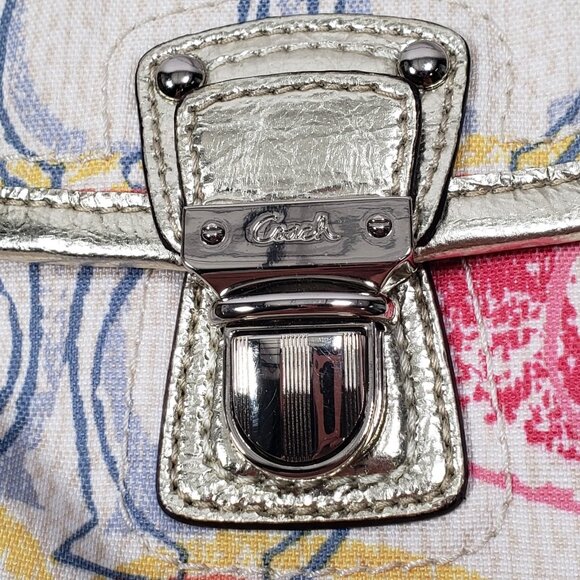 Coach Poppy Signature Canvas Dream C Scribble Print Hippie Handbag 19030 - Picture 4 of 9